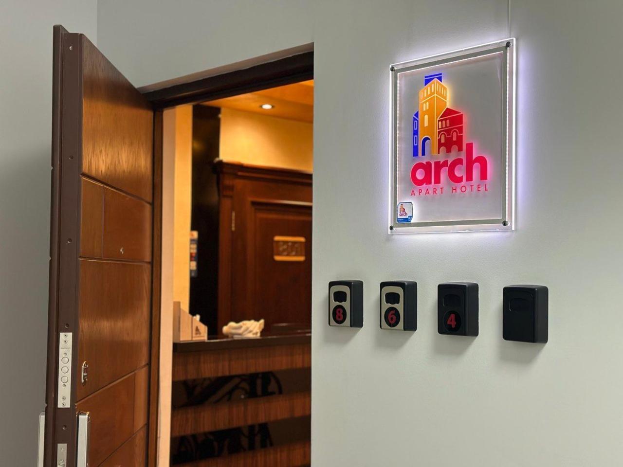 Arch Apart Hotel エレバン エクステリア 写真